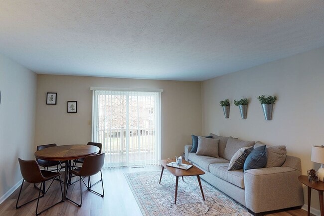 Willowood Village Apartments & Townhomes