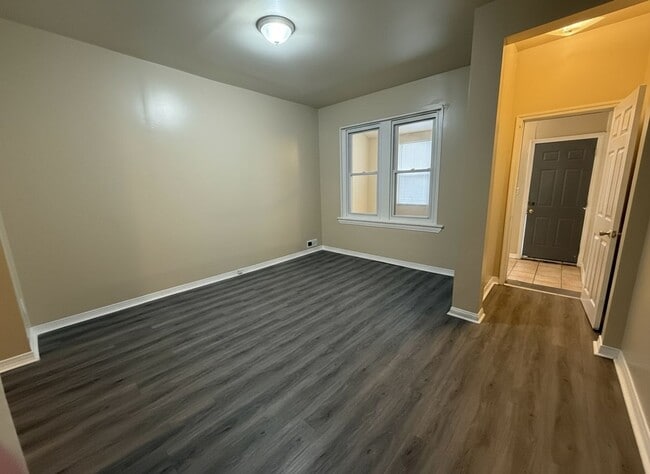 Photo - 4 Bedroom 1 Bath Rental In Germantown