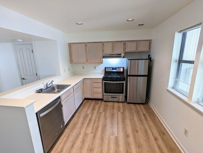 1715 Fox Wy