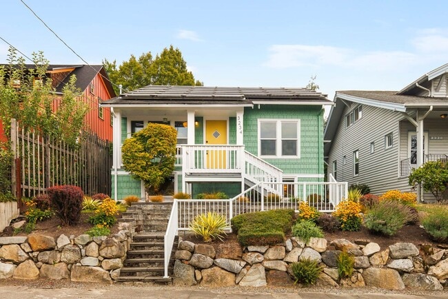 Building Photo - 3234 33rd Ave S Rental