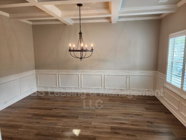 Photo - 2112 Sequoia Dr