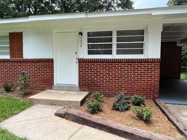 Photo - 1650 Sheffield Rd