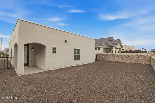 Photo - 13106 Kington