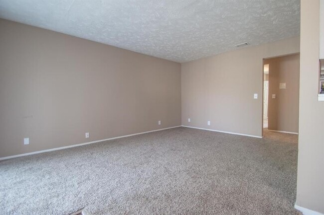 Photo - 11724 Arbor St Unit #08