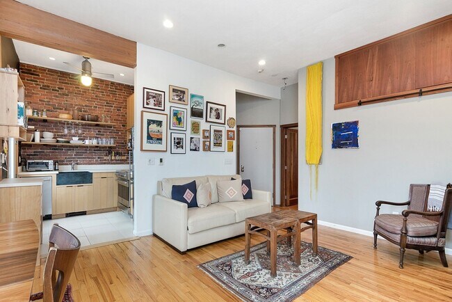 Photo - 661 Tremont St Unidad 5