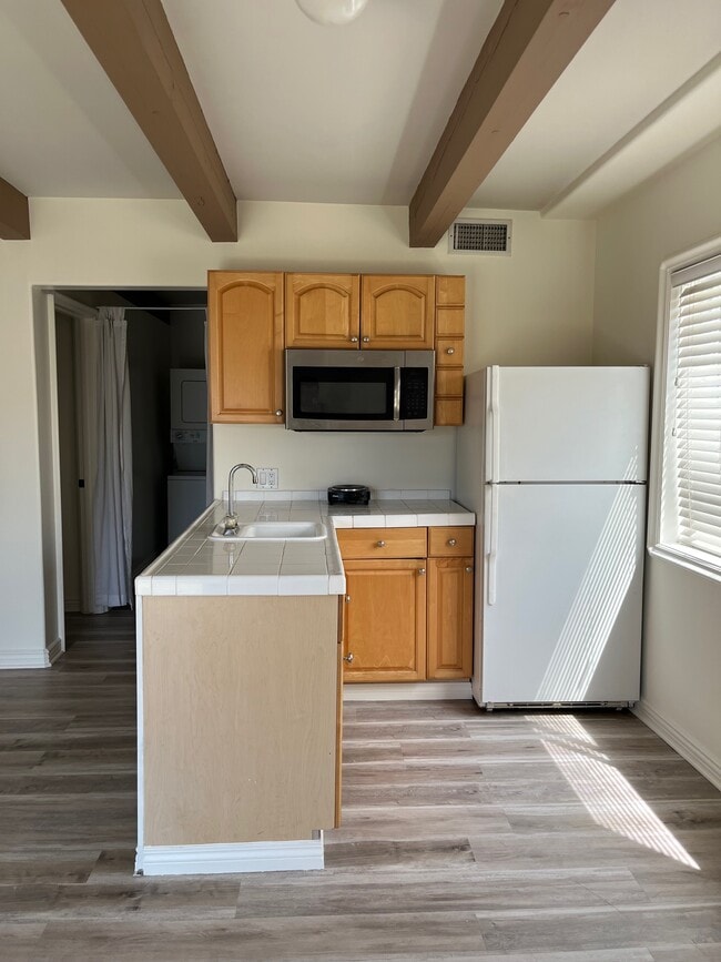 Photo - 535 Loma Vista St Unidad GST