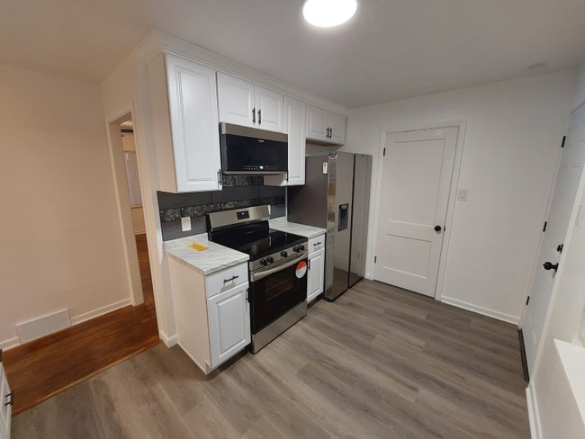 Photo - 335 Valley Dr