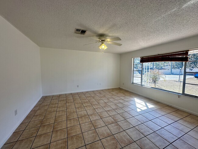 Photo - 606 Water Rd