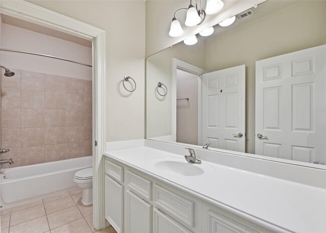 Photo - 415 San Julio St