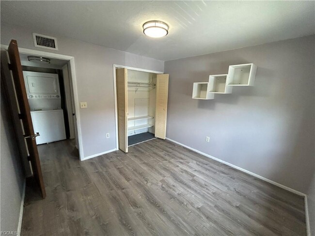 Photo - 2690 Park Windsor Dr Unidad 601