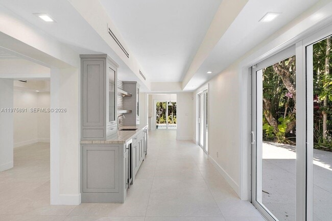 Photo - 6517 Castaneda St