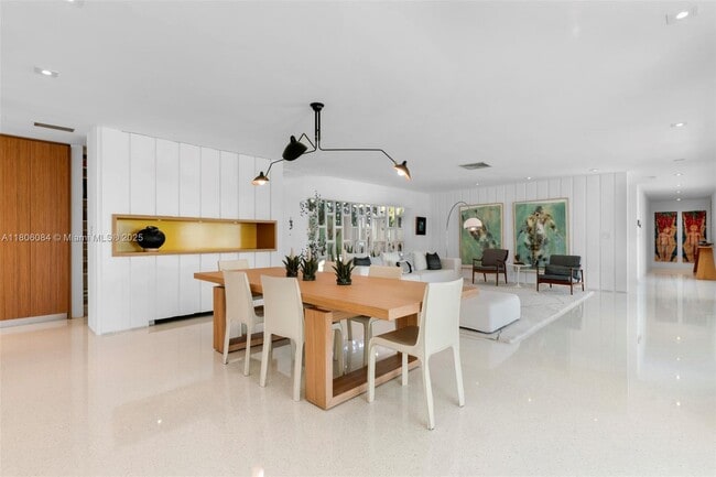 Photo - 250 Knollwood Dr