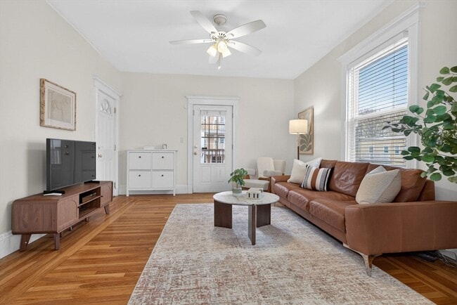 Photo - 60 Iffley Rd Unit #2