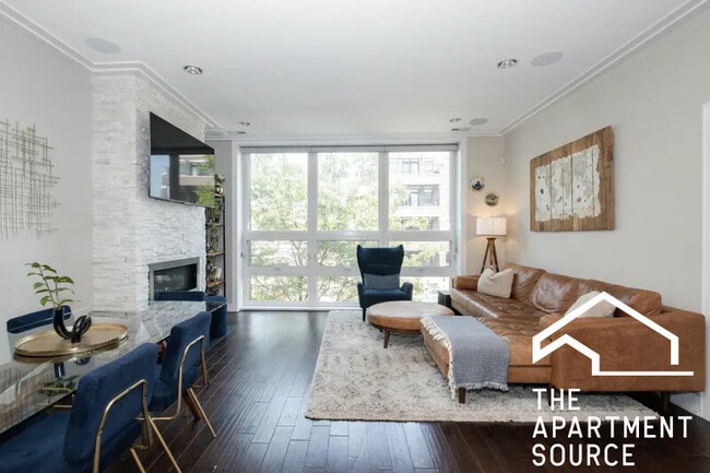 Photo - 1327 W Grand Ave Unit 2W