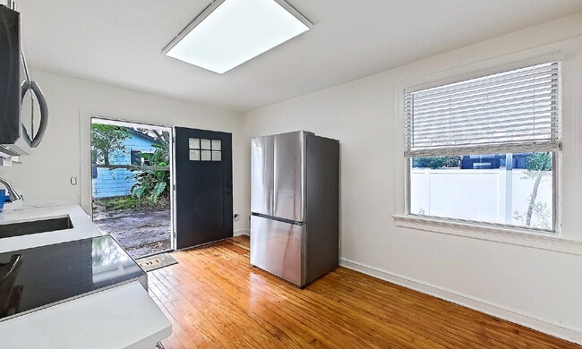 Photo - Pristine Neptune Beach Efficiency Unit Remodel: 2 Blocks to the Sand and Walkable to Everything!