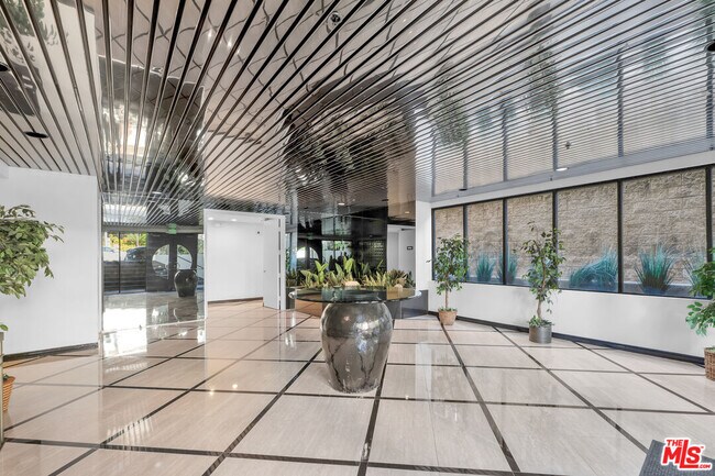 Photo - 12000 Goshen Ave Unidad 303