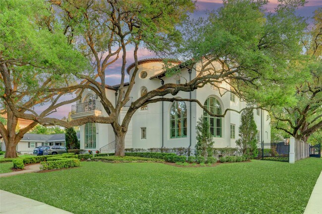 Photo - 5015 Jason St