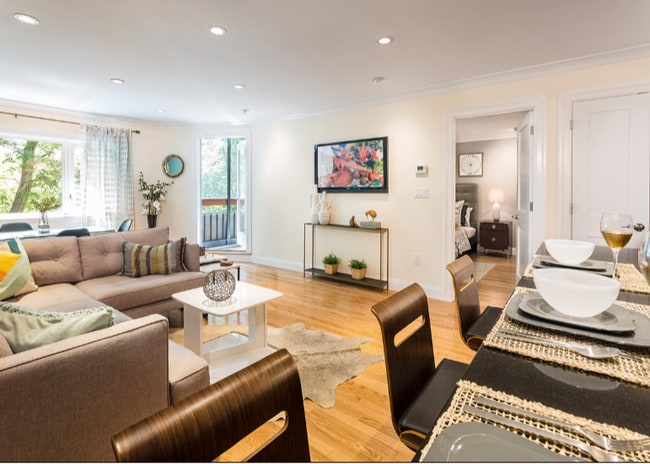 Building Photo - 1471 Beacon St Unit 6 Rental