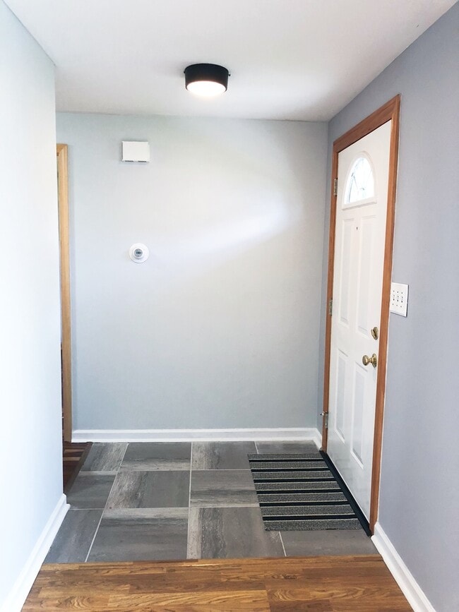 Photo - 923 Sagamore Dr