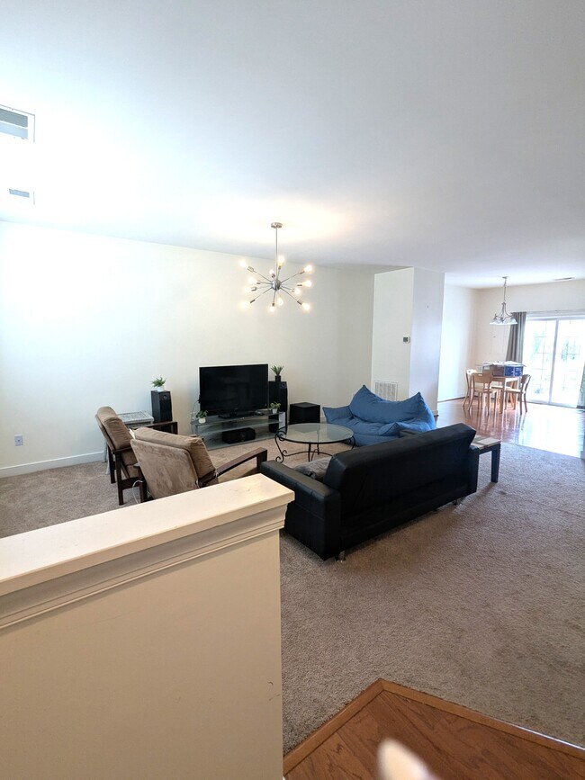 Photo - 208 Lewis Burwell Pl Casa Adosada