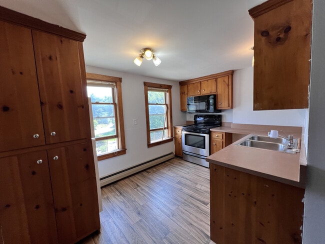 Photo - 466 - 114 VT Route Unit B