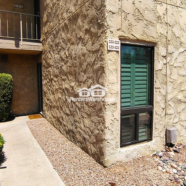 Building Photo - 4950 N Miller Rd Rental