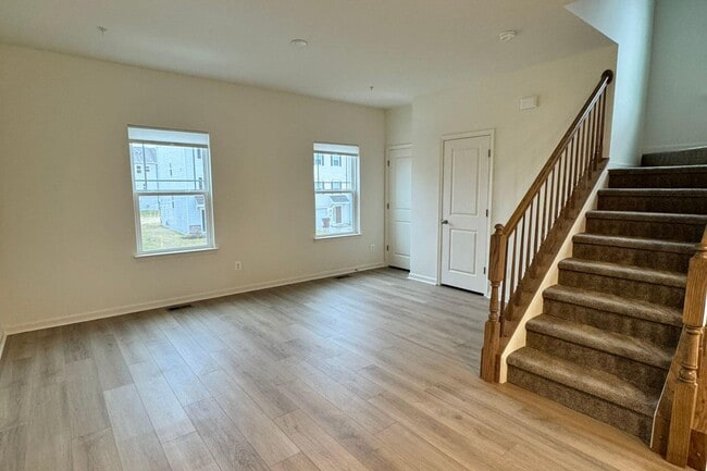 Photo - 2543 Westwind Blvd