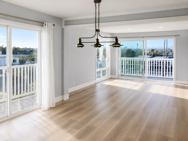 Photo - Stunning Manhattan Beach Condo - 5 Minutes From The Beach!