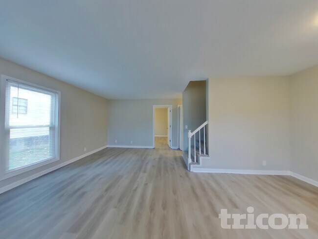 Photo - 426 Kinsey Blvd