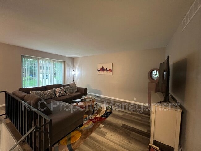 Photo - 3805 Maquoketa Dr