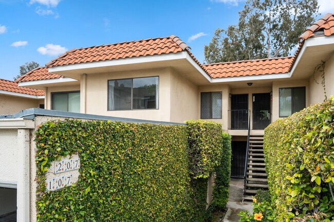 Photo - 2251 Altisma Way Unidad 207