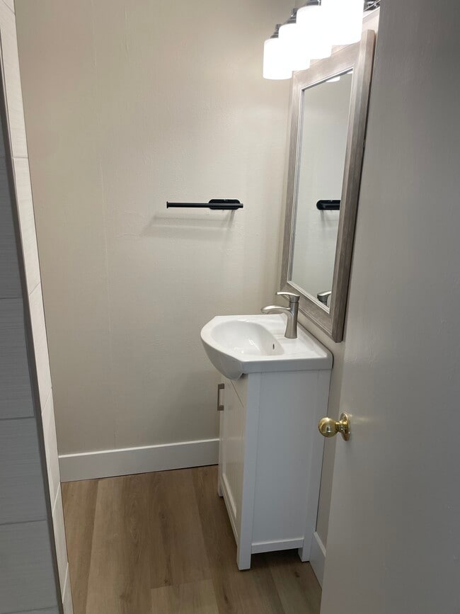 Bathroom - 711 11th St Unit #3