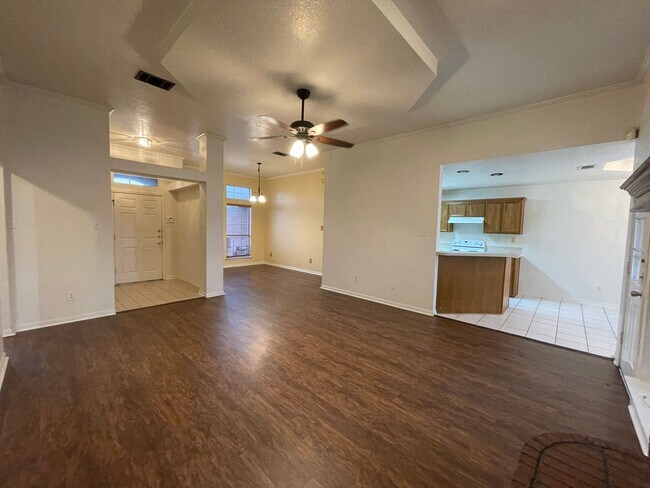 Photo - 2306 Moonstone Dr