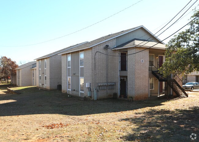 Photo - Woodstock III Square