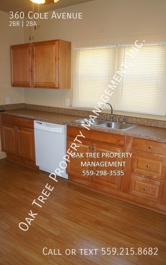 Photo - 360 Cole Ave