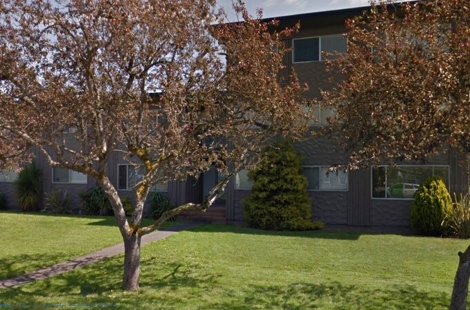 Georgia Manor - Georgia Manor