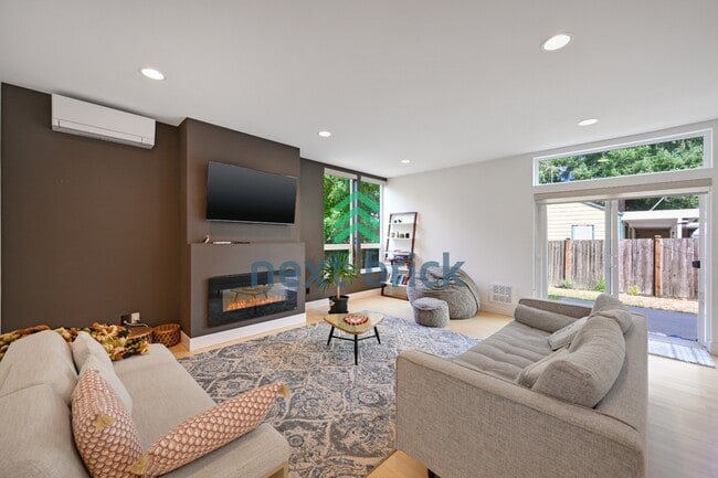Photo - "Spacious 4-Bedroom Seattle Home with 3 Full Baths and 2,420 Sq. Ft. of Comfort!"