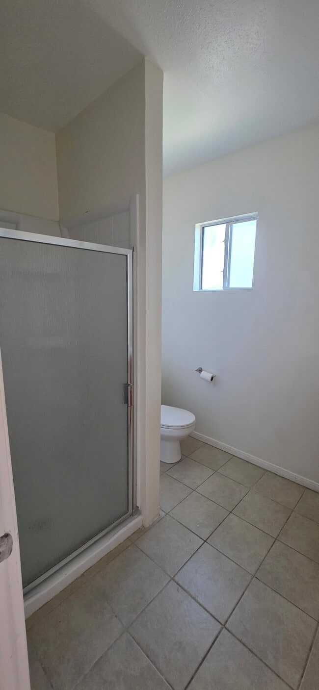 Photo - 949 S Sycamore Ave Unidad 949 12