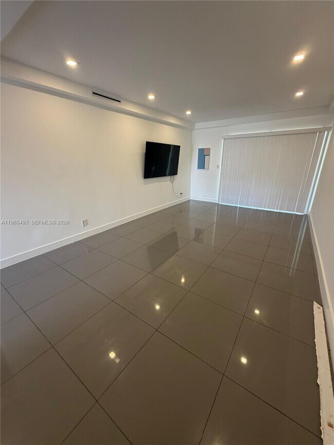 Photo - 13105 Ixora Ct Unit 107