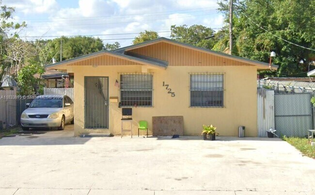 Building Photo - 1725 NW 46th St Unit 1725 Rental