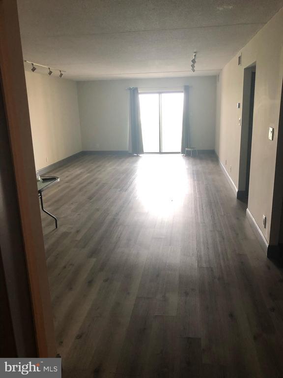 Photo - 20926 Valley Forge Cir