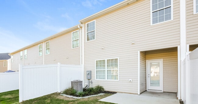 Photo - RiVera Townes