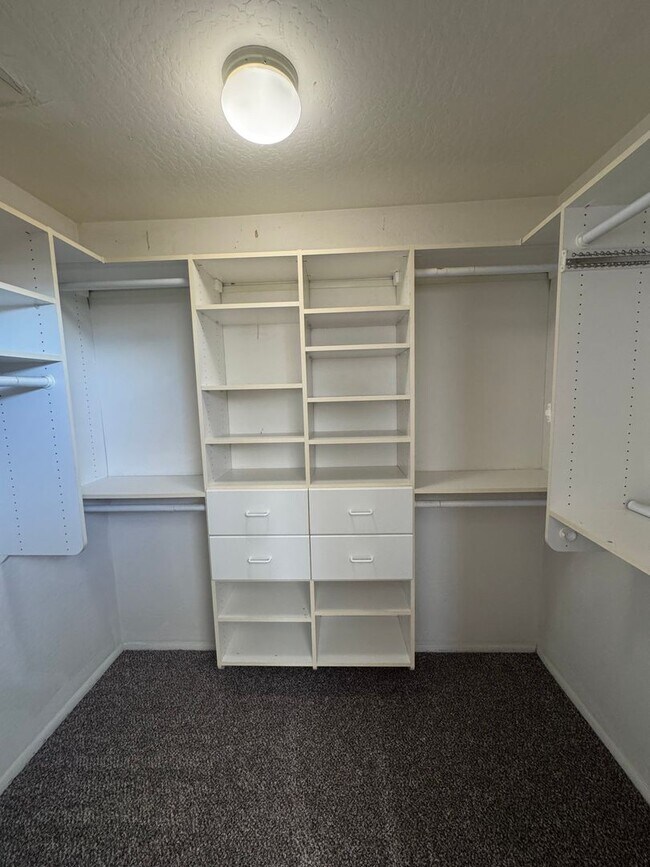 Photo - Spacious 4BR/3BA Home in Prime Tempe Location!