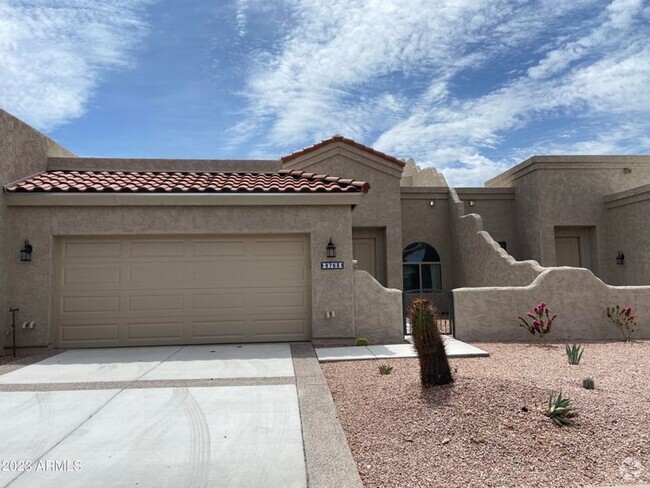 Building Photo - Beautiful Gold Canyon rental!