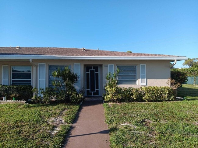 Building Photo - 20886 Vinesta Cir Unit 313