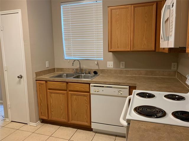 Photo - 1209 Ballymote Ln