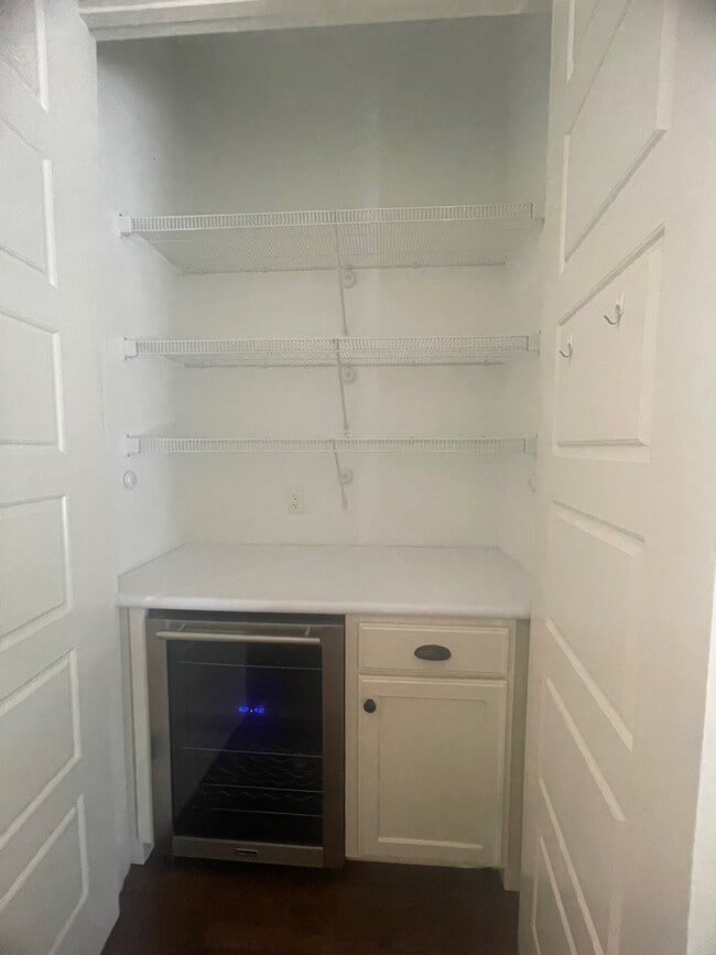 Photo - 245 Harben Pl