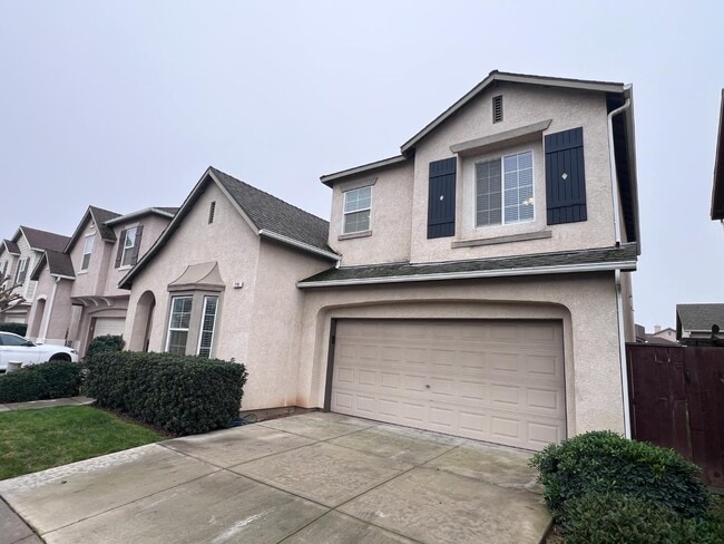 Photo - 770 W Brittany Ln