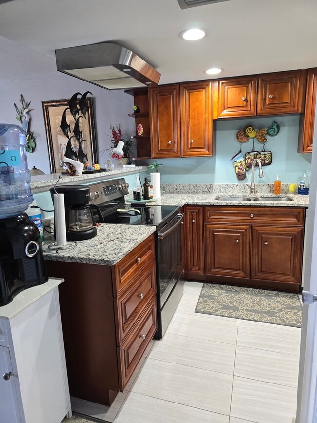 6161 Gulf Winds Dr Unit 251