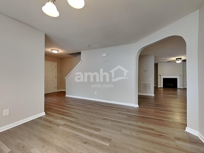 197 Woodcreek Ln